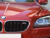 Почему важно использовать оригинальные запчасти при ремонте BMW