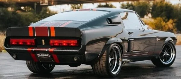 Десять унікальних маслкарів Shelby GT500CR були створені для того, щоб «допомогти» рятувати життя