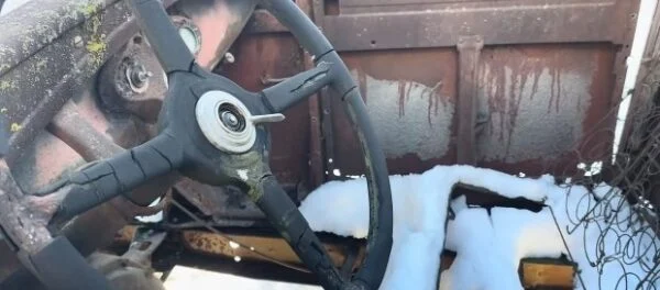 Старий Ford 30-х завівся після 75 років простою на вулиці