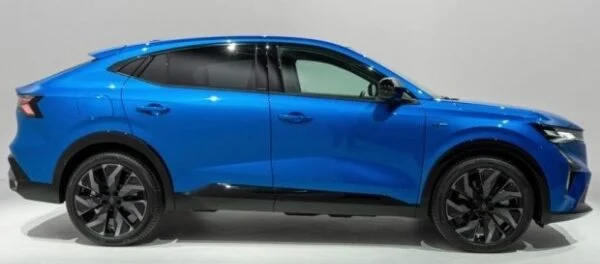 Стартував продажі нового купе-кросовера Renault Rafale