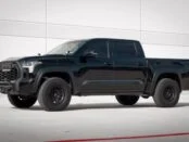 Toyota Tundra підготували до тотального бездоріжжя