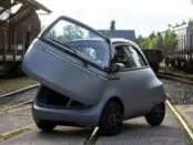 Мініатюрний двомісний електромобіль Microlino виходить на британський ринок