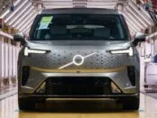 Новий Volvo EM90 надійшов у виробництво