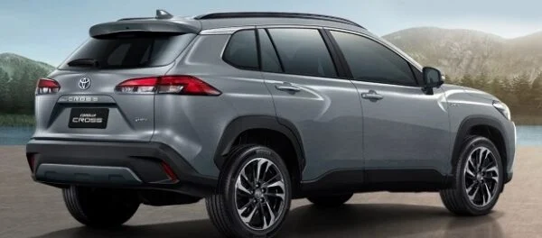 Toyota представила оновлений кросовер Corolla Cross