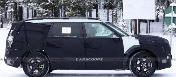 KIA готує «заряджену» версію електрокросовера EV9