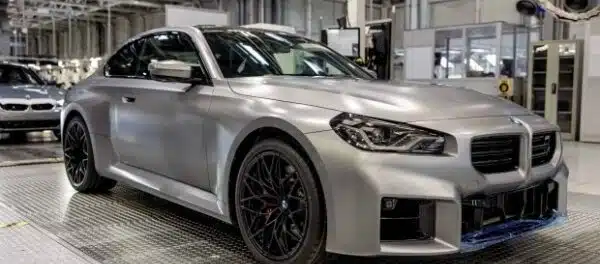 BMW випустить 30 ексклюзивних M2 на «механіці»
